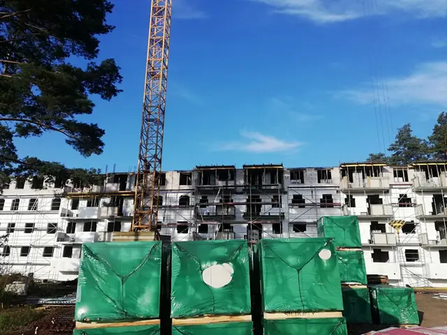 Budynek S18, 30.09.2022: Rozpoczęcie murowania ścianek działowych na parterze.